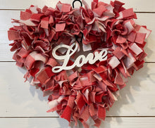 Load image into Gallery viewer, Heartshaped Wreath for Valentine's Day