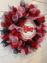 Load image into Gallery viewer, Valentine's Day Wreath with Truck in Black/Pink/Red