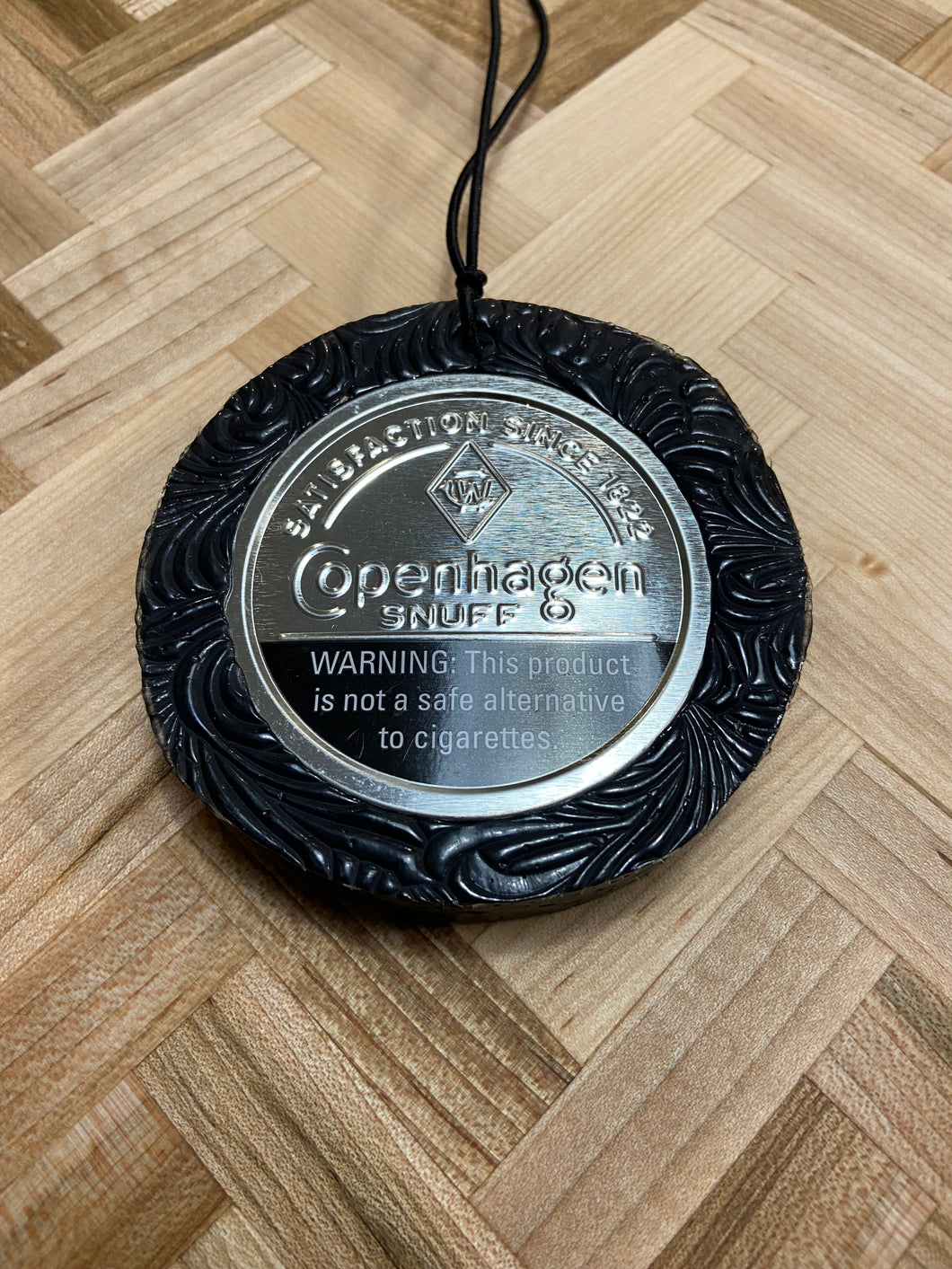 Tobacco Round