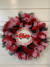 Load image into Gallery viewer, Valentine&#39;s Day Wreath with Truck in Black/Pink/Red
